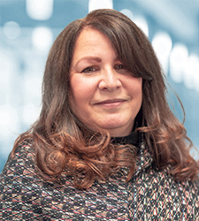 Caren “CC” Sokolow, M.A, Audiologist, specializes in the treatment and diagnosis of hearing loss.