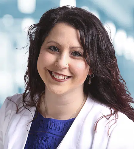 Shie Kantor is a Speech-Language Pathologist who specializes in voice and swallowing disorders.
