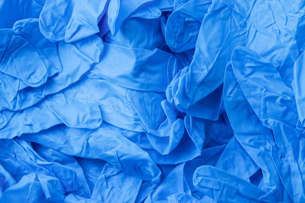 Symptoms of latex allergy can range from mild to severe, with the most common being allergic contact dermatitis.